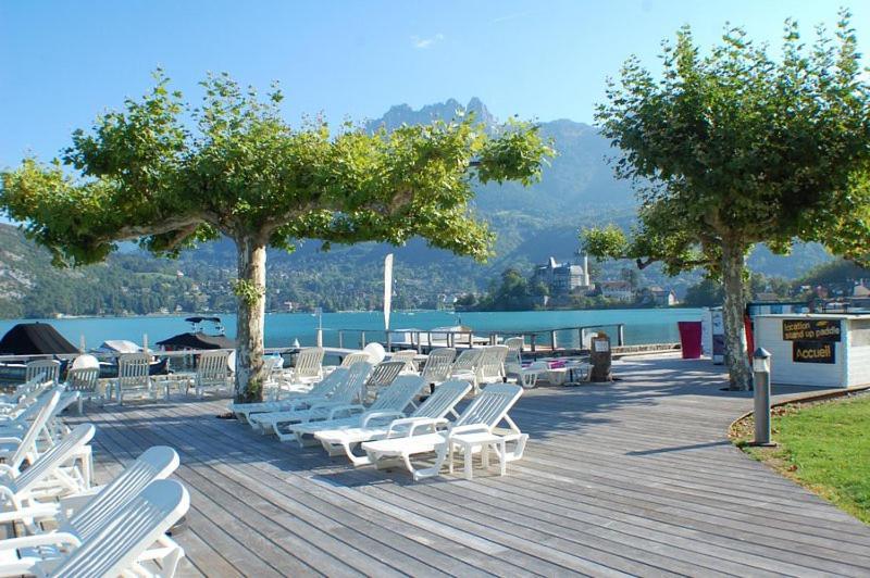La Baie Des Voiles 3 Chambres 4 A 6 Personnes Au Bord Du Lac Plage Privee Duingt Eksteriør bilde